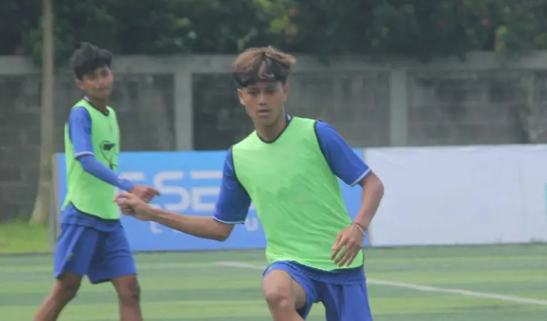 Rafi Rasyiq Bertekad Berkontribusi untuk Persib U18 Rafi Rasyiq Bertekad Berkontribusi untuk Persib U18