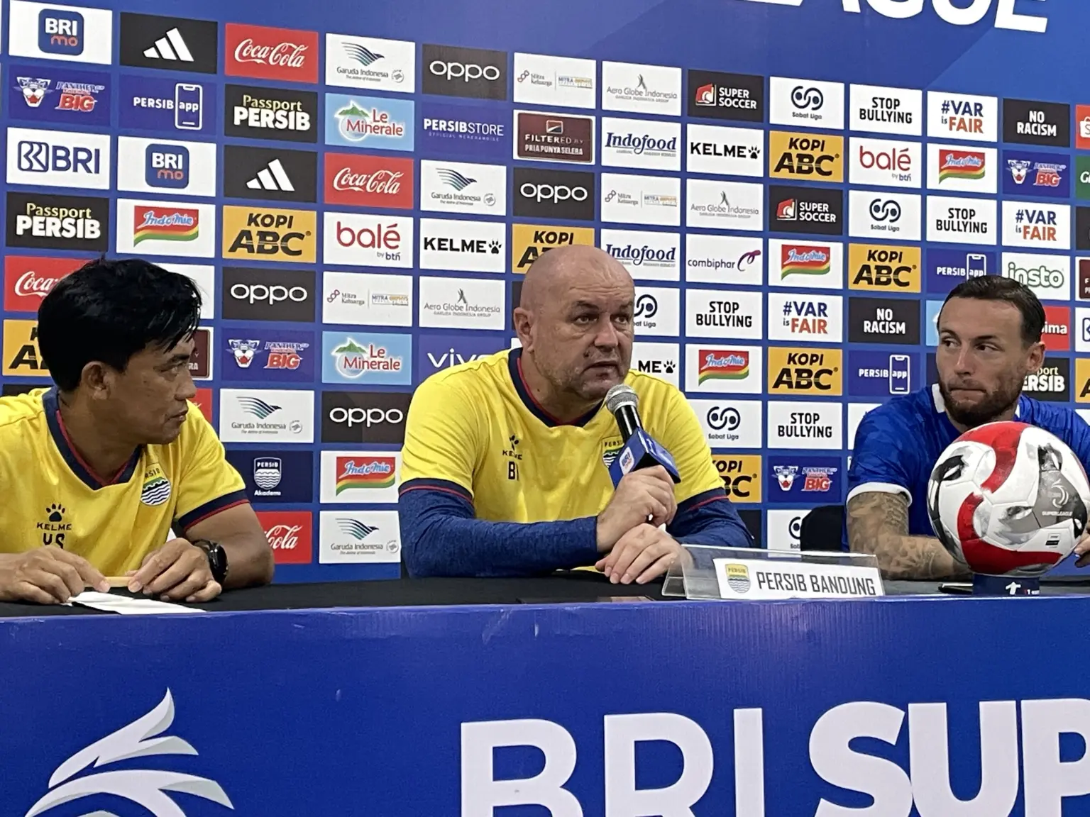 Jelang Lawan Borneo, Bojan Hodak Harap Stadion Penuh dan Raih Tiga Angka Jelang Lawan Borneo, Bojan Hodak Harap Stadion Penuh dan Raih Tiga Angka