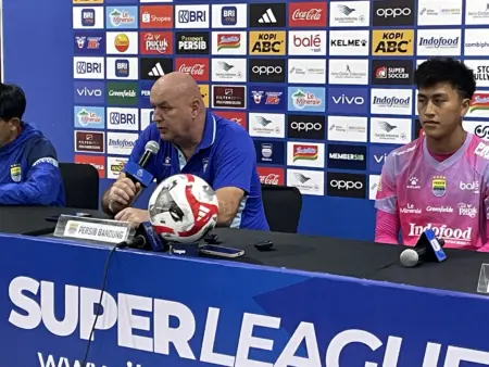 Persib Bandung Menang Atas Borneo, Bojan Hodak Justru Ungkap Ini Persib Bandung Menang Atas Borneo, Bojan Justru Ungkap Ini