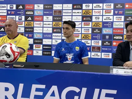 Jelang Kontra PSM Makassar, Federico Barba Tegaskan Fokusnya Tak Terganggu Oleh Rumor Jelang Kontra PSM Makassar, Federico Barba Tegaskan Fokusnya Tak Terganggu Oleh Rumor