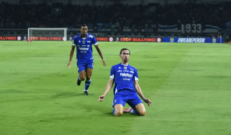 Kematangan Persib Bandung Penentu Hasil Kontra PSM Makassar