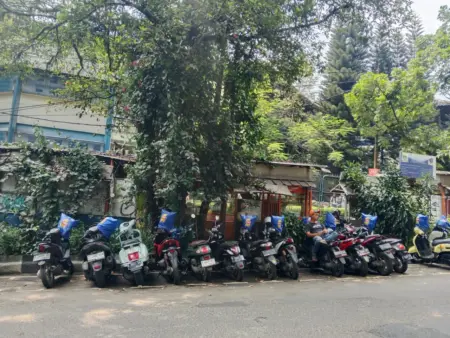 Farhan: Tanpa Parkir Layak, Parkir Liar Akan Terus Menghantui Kota Bandung Ilustrasi-Parkiran