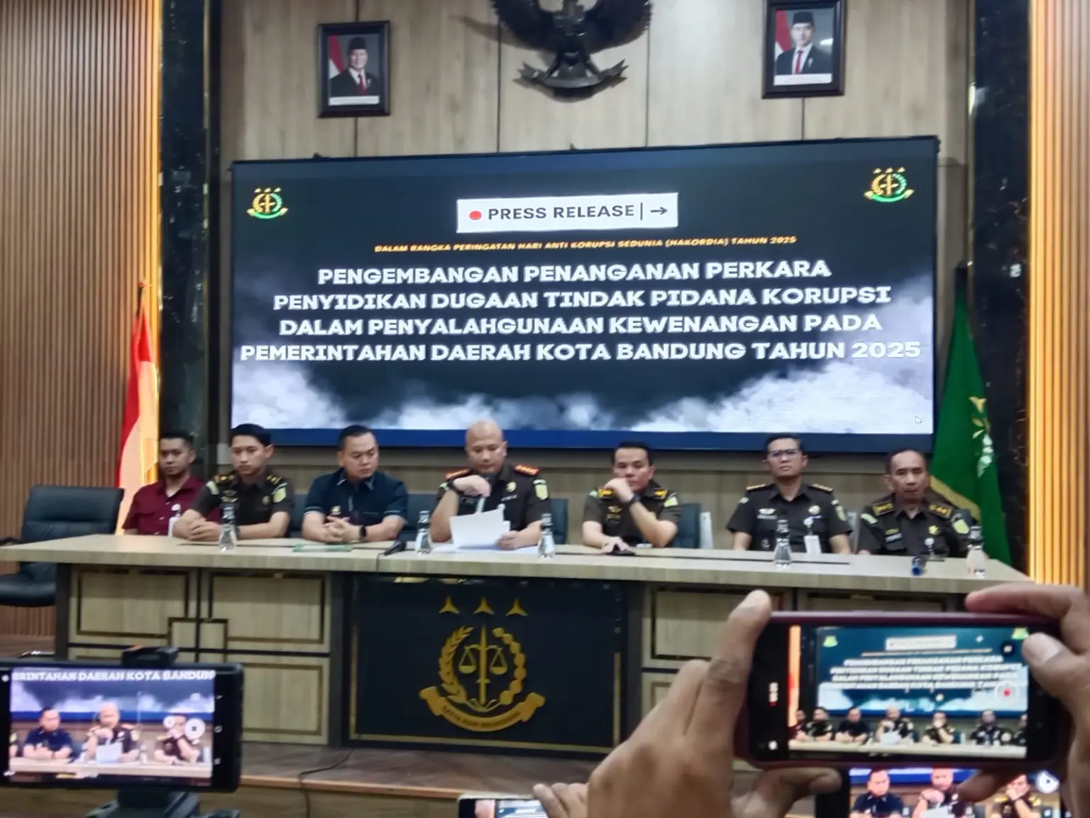 Kejari Bandung Sebut Tak Akan Panggil Farhan dalam Kasus ini Kejari Kota Bandung Sebut Tak Akan Panggil Farhan dalam Kasus ini