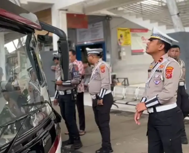 Keselamatan Penumpang Jadi Taruhan, Kelaikan Bus di Kuningan Diperketat