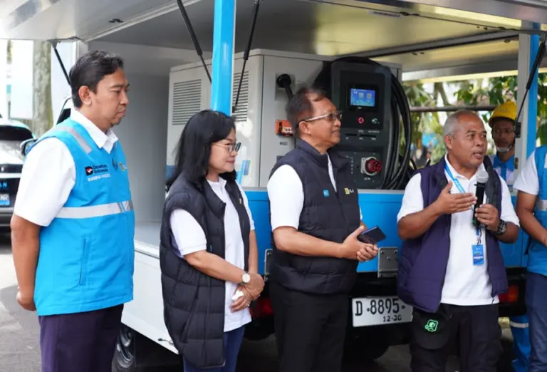 PLN Resmikan SPKLU Center UP3 Bandung, Perkuat Ekosistem Kendaraan Listrik di Jawa Barat