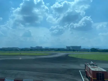 Landasan Pacu Pesawat di Bandara Husein Sastranegara