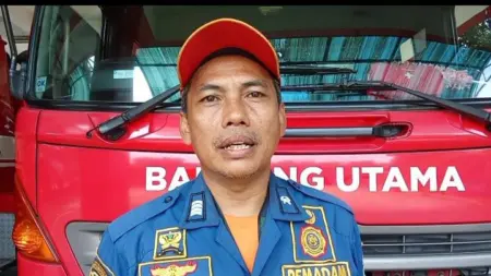 Sendirian dan Tak Berdaya, Lansia Stroke di Arcamanik Diselamatkan Setelah Sejam Terkunci Sendirian dan Tak Berdaya, Lansia Stroke di Arcamanik Diselamatkan Setelah Sejam Terkunci