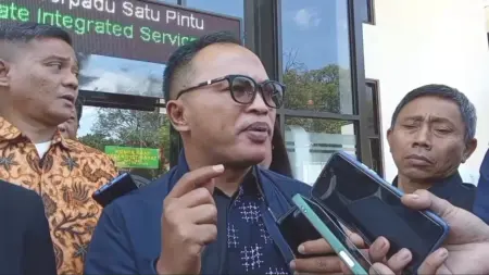 Kuasa Hukum Ungkap Tujuh Poin Gugatan Praperadilan Wakil Wali Kota Bandung Kuasa Hukum Ungkap Tujuh Poin Gugatan Praperadilan Wakil Wali Kota Bandung