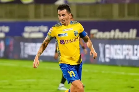 Mengenal Lebih Dekat Adrian Luna, Calon Amunisi Baru Persib Bandung Mengenal Lebih Dekat Adrian Luna, Calon Amunisi Baru Persib Bandung