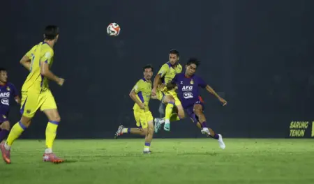 Persik vs Persib : Macan Putih Tahan Persib Bandung di kandang, Skor Akhir 1-1 Persik vs Persib : Macan Putih Tahan Persib Bandung di kandang, Skor Akhir 1-1