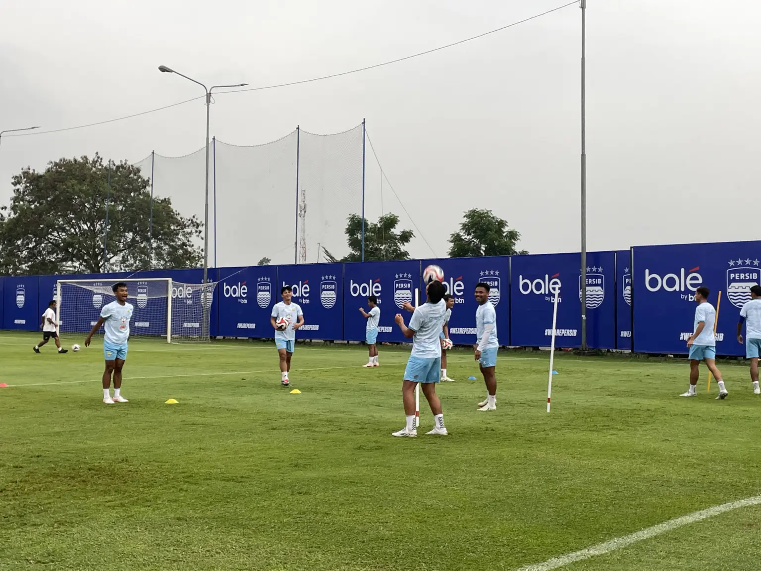 Denda Rp185 Juta di Putaran Pertama, Ulah Bobotoh Jadi yang Paling Besar Rincian Denda Persib Bandung Rp185 Juta di Super League 2025/2026, Ini Penyebab Lengkapnya