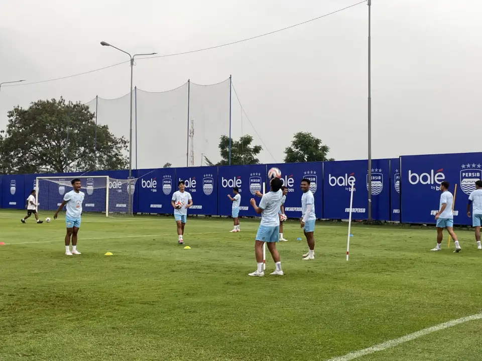 Denda Rp185 Juta di Putaran Pertama, Ulah Bobotoh Jadi yang Paling Besar Rincian Denda Persib Bandung Rp185 Juta di Super League 2025/2026, Ini Penyebab Lengkapnya