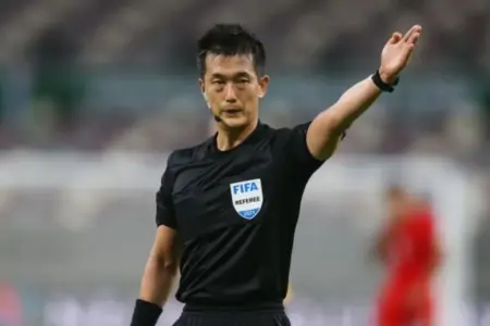 Ko Hyung-jin, Wasit Elite Asia yang Dipercaya Pimpin Duel Persib vs Persija Ko Hyung-jin, Wasit Elite Asia yang Dipercaya Pimpin Duel Persib vs Persija