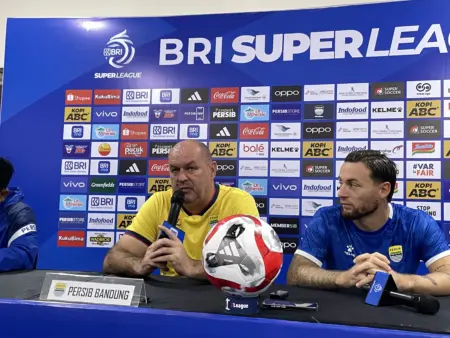 Bojan Hodak Waspadai Ancaman PSBS Biak Meski Berada di Papan Bawah