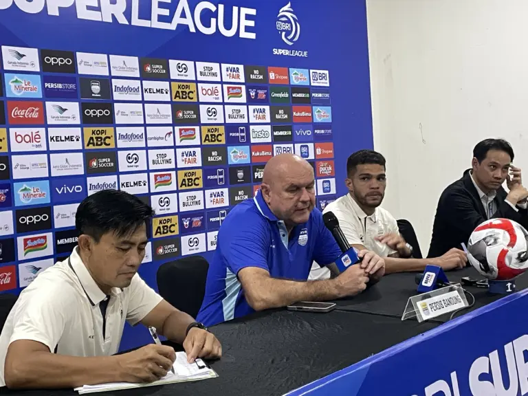 Persib Menang Tanpa Kebobolan, Hodak Soroti Efektivitas Finishing Persib Menang Tanpa Kebobolan, Hodak Soroti Efektivitas Finishing