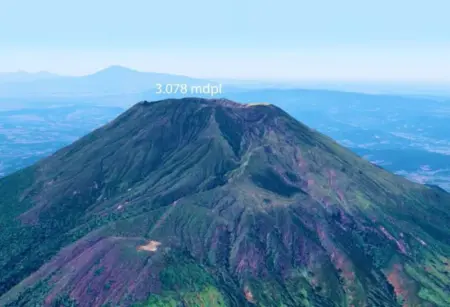 Destinasi Wisata di TNGC Terancam Ditutup, KDM Soroti Sikap Bupati Kuningan yang Dinilai Tidak Transparan Destinasi Wisata di TNGC Terancam Ditutup, KDM Soroti Sikap Bupati Kuningan yang Dinilai Tidak Transparan