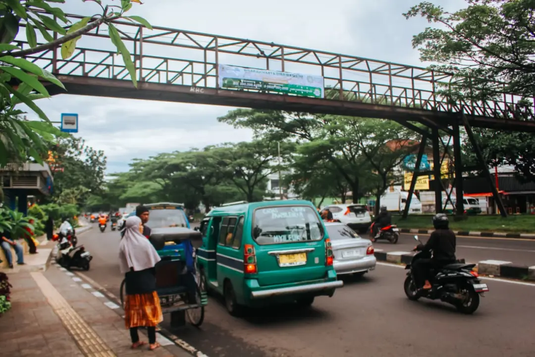 JPO di Jalan Soekarno-Hatta