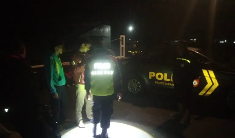 Patroli Polsek Wanaraja Amankan Empat Pemuda Diduga Hendak Balap Liar Patroli Polsek Wanaraja Amankan Empat Pemuda Diduga Hendak Balap Liar