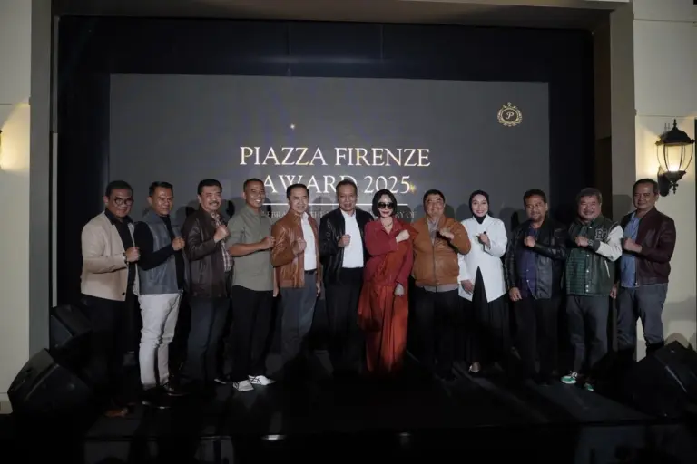 Satu Tahun Piazza Firenze, Garut Mantap Menuju Pusat Industri Kulit Premium Wakil Bupati Garut, Putri Karlina, menghadiri perayaan hari jadi pertama Piazza Firenze