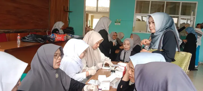 KBA SMPN 1 Garut menggelar kegiatan Cek Kesehatan Gratis