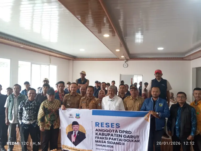 Iman Alirahman Serap Aspirasi Warga Desa Wanajaya Saat Reses Masa Sidang II 2026 Iman Alirahman gelar reses di Desa Wanajaya Saat.