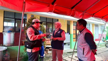 Dinsos Jabar Perkuat Layanan Psikososial bagi Ratusan Pengungsi Longsor di KBB
