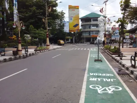 Anggaran Jalan, Jalur Sepeda Bandung Sepi: Di Mana Masalahnya? Jalur Sepeda di Bandung