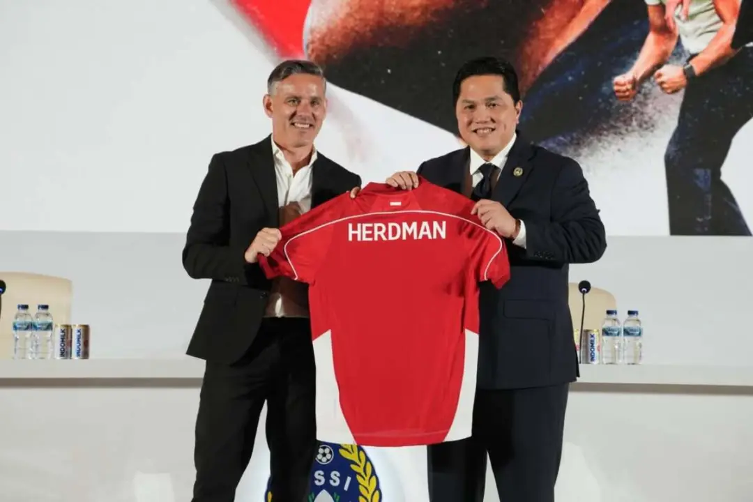 John Herdman Fokuskan Target Besar Piala Asia 2027, Bukan Sekadar AFF 2026 untuk Timnas Indonesia John Herdman fokus Piala Asia 2027 untuk Timnas Indonesia (@erickthohir)
