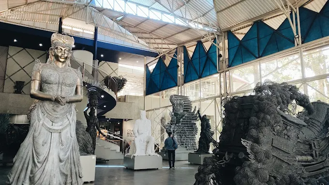 NuArt Sculpture Park: Perpaduan Seni Patung dan Alam