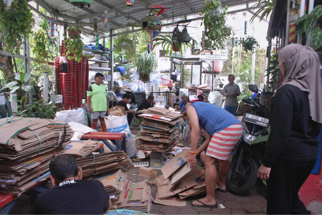 Bank Sampah Oh Darling Dorong Perubahan Perilaku Warga Kampung Cibunut Bank Sampah Oh Darling Dorong Perubahan Perilaku Warga Kampung Cibunut