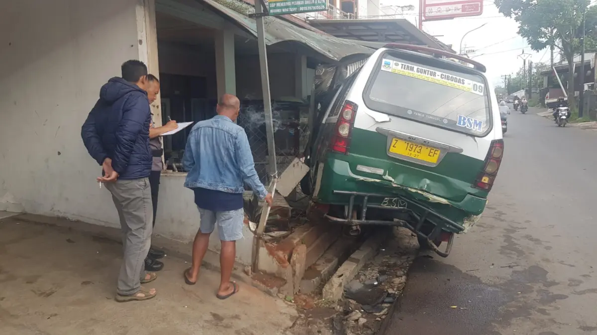 Kecelakaan lalulintas di Garut