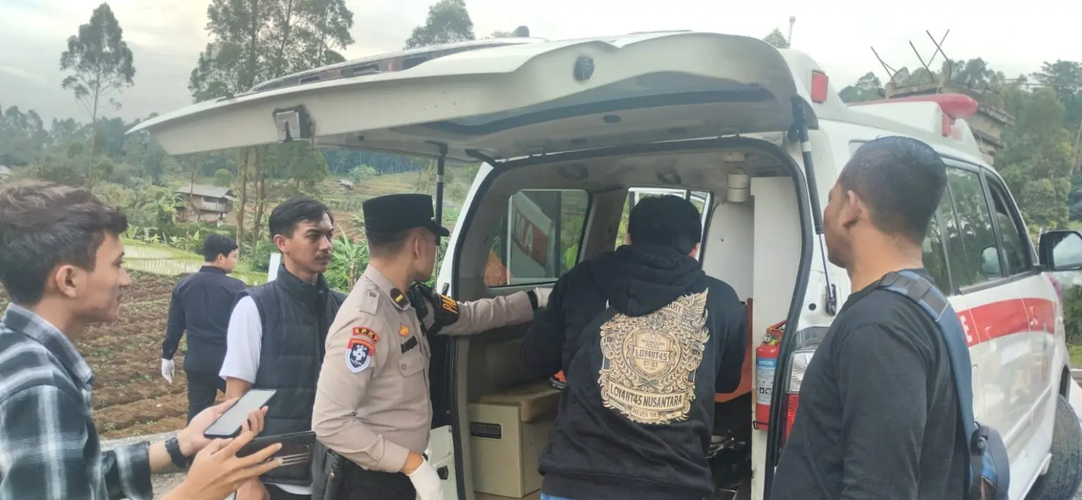 Polsek Bayongbong Cek TKP Penemuan Jenazah Bayi Perempuan Mayat Bayi Perempuan Dibuang di Sungai Cipulus, Polisi Selidiki Dugaan Kejahatan Kemanusiaan