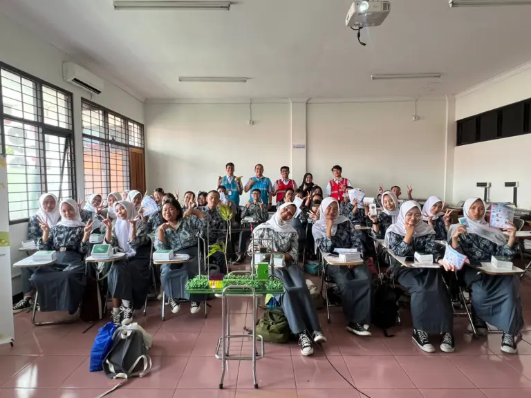 PLN UP3 Bandung Gelar Program “PLN Goes to School” di SMKN 1 Bandung, Dorong Generasi Muda Melek Energi dan Keselamatan Ketenagalistrikan