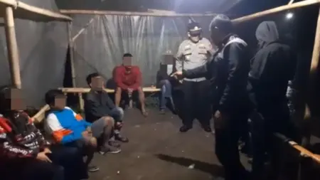 Polsek Wanaraja Gerebek Judi Adu Muncang, Delapan Orang Diamankan