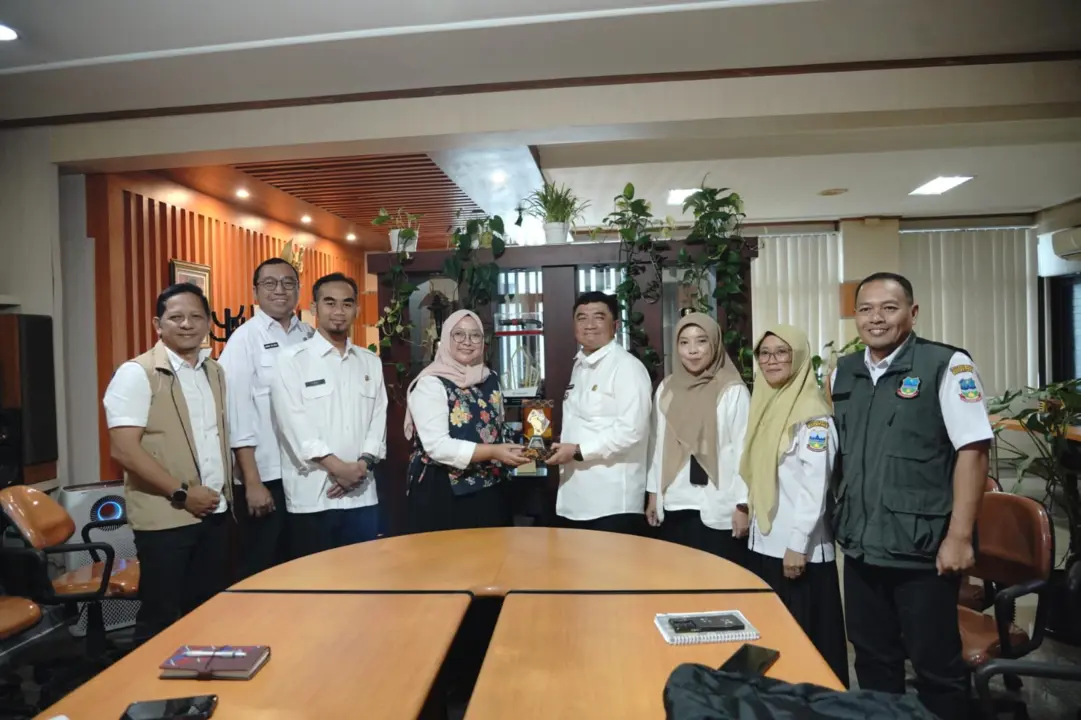 Bahas Pembangunan Pelabuhan Cilautereun, Bupati Garut Koordinasi dengan DKP Jabar