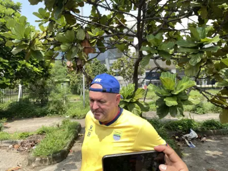 Kalah Bukan Berarti Kalah Kualitas, Hodak Percaya Persib Bisa Membalikkan Kalah Bukan Berarti Kalah Kualitas, Hodak Percaya Persib Bisa Membalikkan