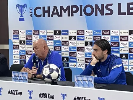 Bojan Hodak Kecewa, Persib Layangkan Protes Resmi ke AFC Bojan Hodak Kecewa, Persib Layangkan Protes Resmi ke AFC