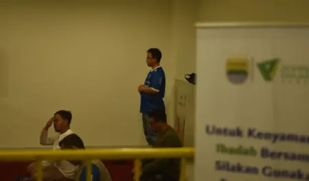 Tak Hanya Sepak Bola, Persib Wujudkan Kepedulian Lewat Fasilitas Ibadah di GBLA Tak Hanya Sepak Bola, Persib Wujudkan Kepedulian Lewat Fasilitas Ibadah di GBLA
