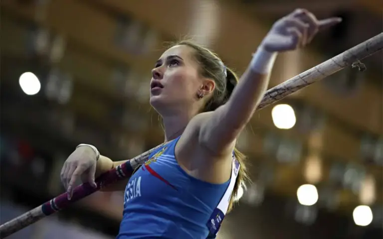 Polina Knoroz Atlet Cantik Lompat Galah Rusia (foto: CDN)