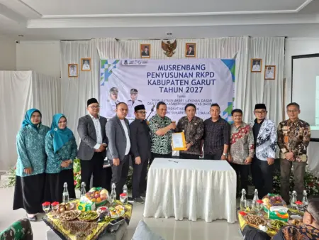 Ketua Komisi II DPRD Garut Hadiri Musrenbang RKPD 2027 di Cisurupan Ketua Komisi II DPRD Garut Hadiri Musrenbang RKPD 2027 di Cisurupan