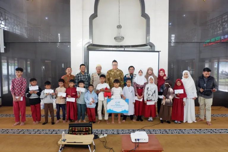 PT PLN (Persero) UP3 Bandung Bersama BMAT Bandung Gelar Santunan Anak Yatim dan Kaum Dhuafa