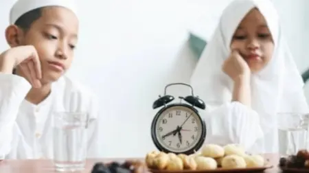 Ilustrasi Anak- anak Sedang Menunggu Buka Puasa, (Sumber foto: Unsplash)