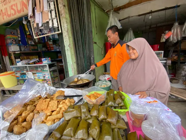 Satpol PP Pastikan PKL Takjil Tetap Boleh Berjualan Asal Tertib Pkl yang berjualan selama bulan suci ramadhan
