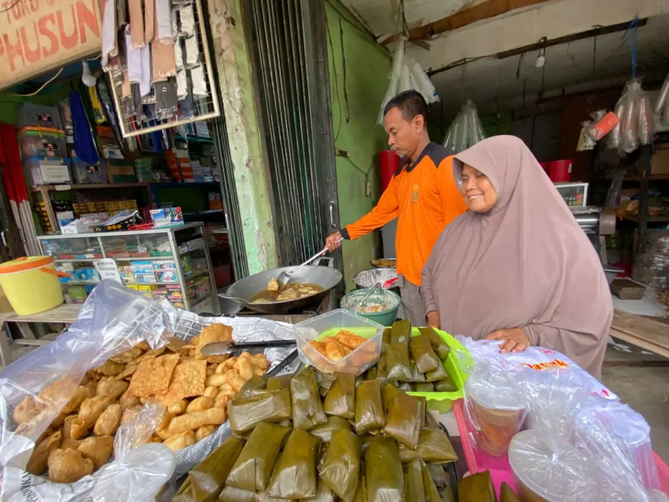 Pkl yang berjualan selama bulan suci ramadhan