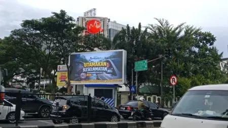 Videotron di Atas Pos Gatur Gasibu Disorot, Pengamat ITB Minta Pemkot Tegas Atur Tata Ruang