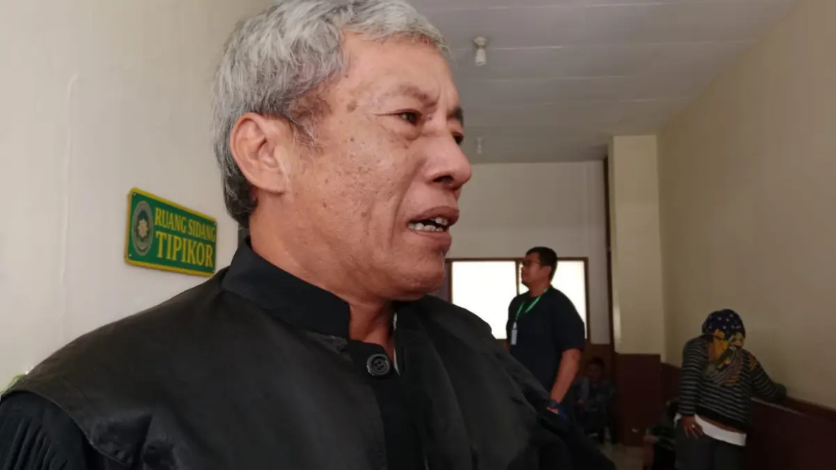 Fidelis Giawa (Kuasa Hukum Resbob)