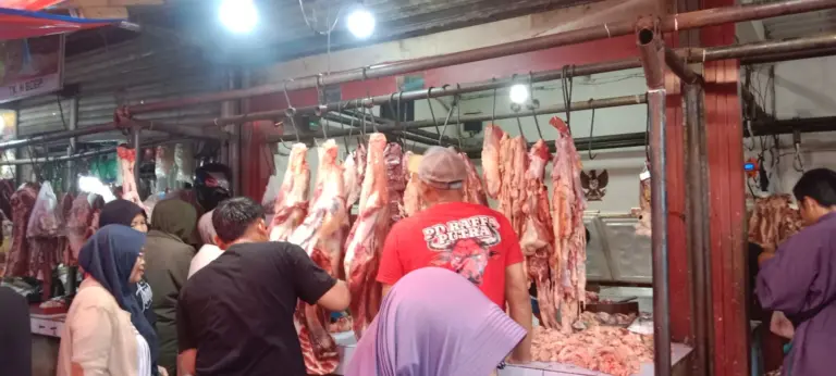 Kebutuhan Daging Sapi dan Ayam di Garut Meningkat Jelang Lebaran 1447 H
