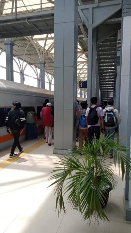 Arus Balik di Stasiun Garut Mulai Menurun, Okupansi KA Cikuray Capai 72,5 Persen
