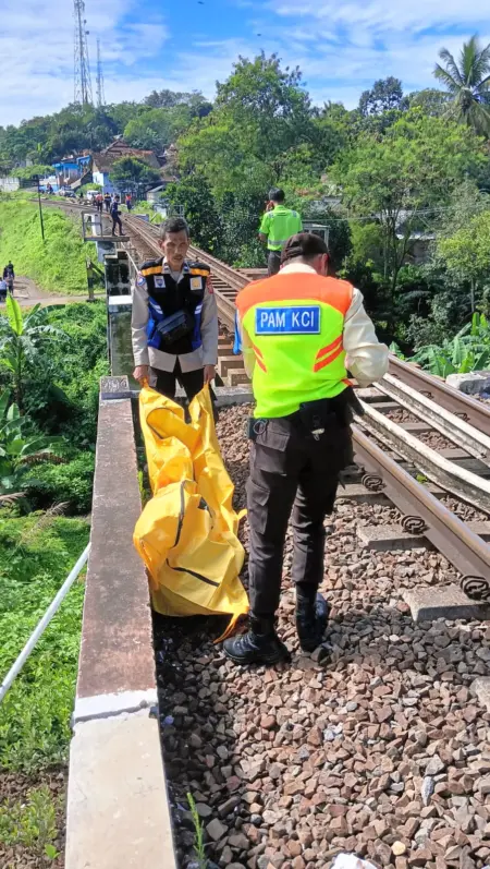 Lansia Tewas Tertabrak KA di Jembatan Rel Leuwigoong, Sempat Dilaporkan Hilang