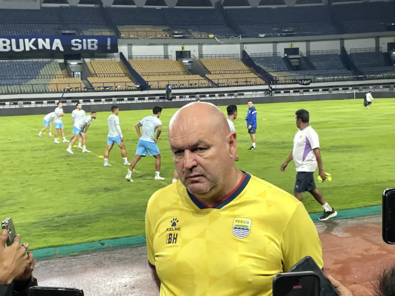 Bojan Hodak Buka Peluang Julio Cesar Tampil di Laga Selanjutnya